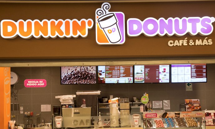 TLAntofagasta's tweet photo. 🍩 Dunkin’ Donuts confirma que abrirán local en Antofagasta 
🔗 https://t.co/vF4FDo6kMB vía @el_timeline https://t.co/v7n3Bh9xPd