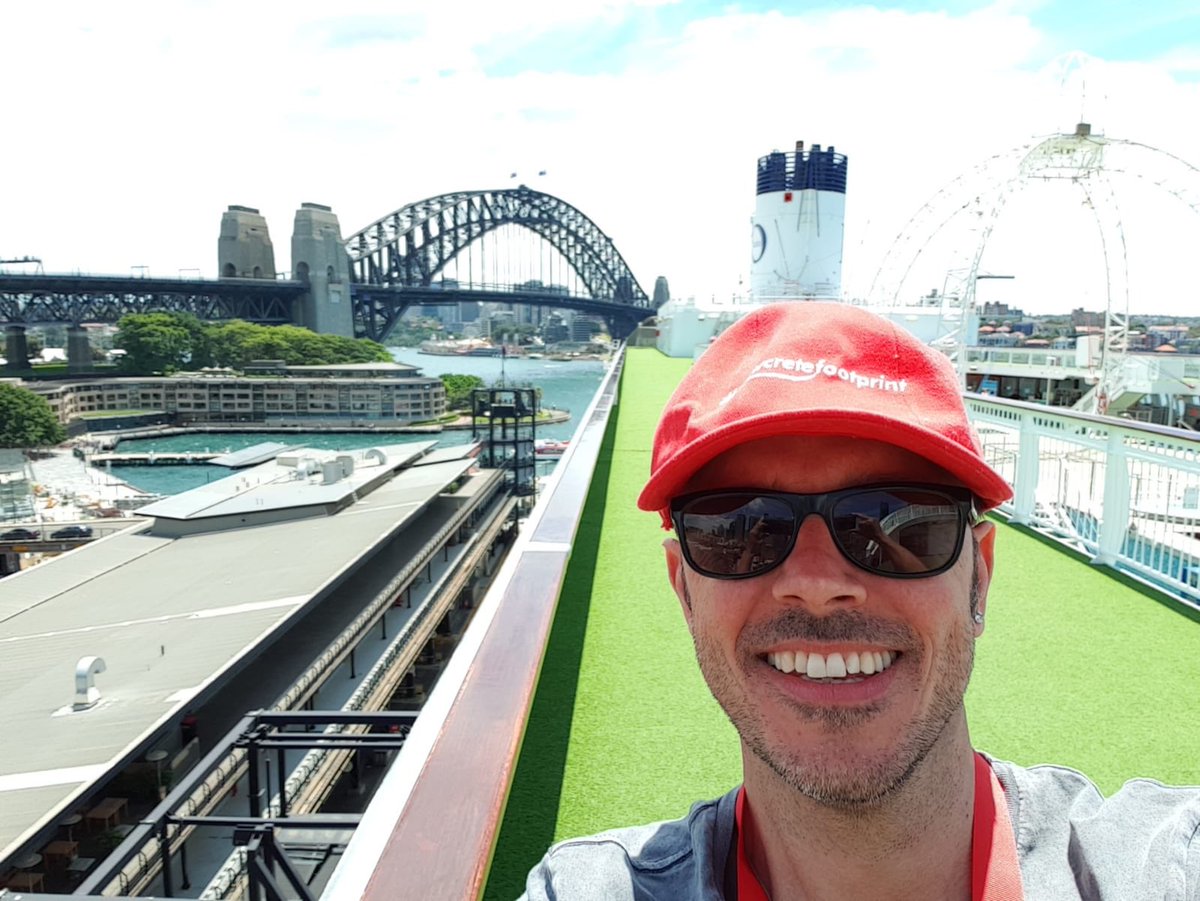 Sean_Tinsley's tweet photo. How beautiful is Sydney Harbour! #Flowcretefootprint #sailaway @POCruises https://t.co/lAquyRZr8Q