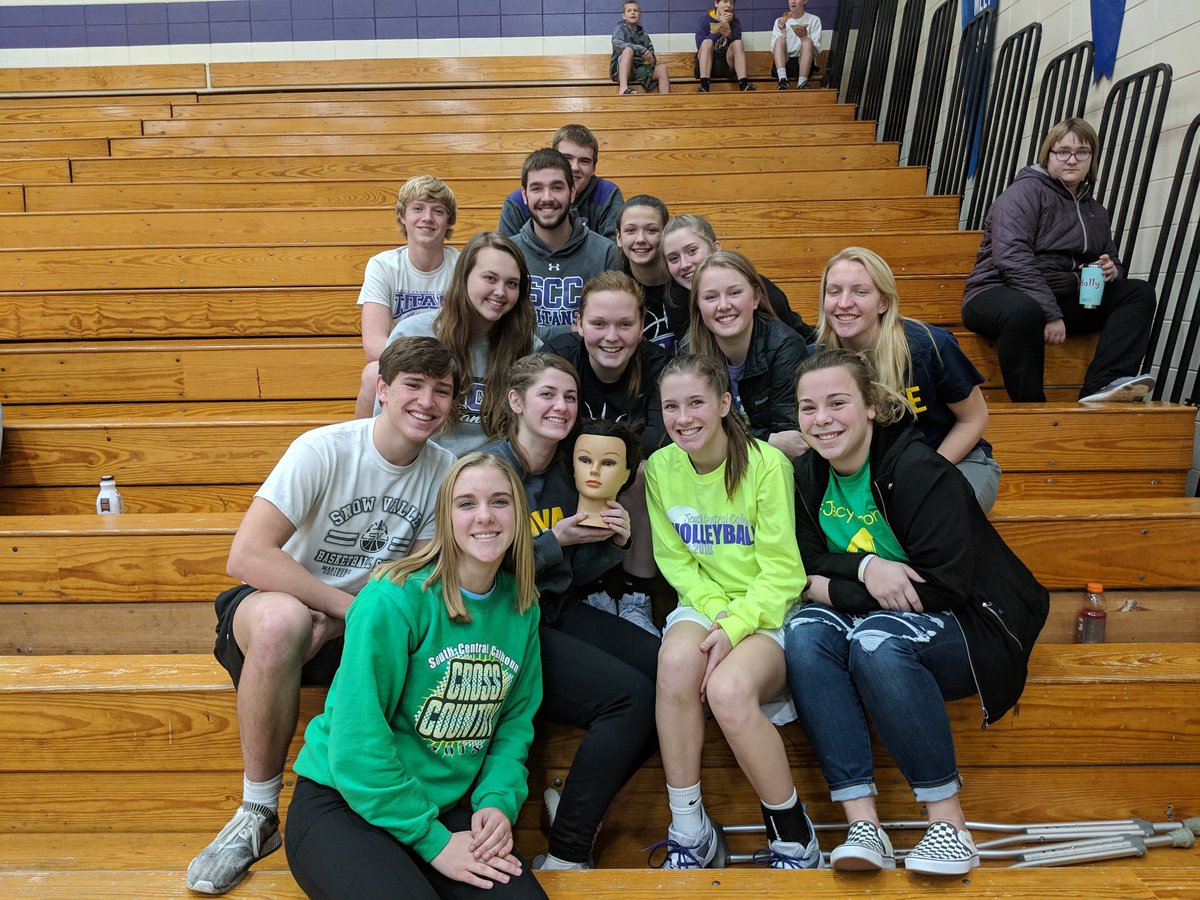 huskerblankman's tweet photo. The SCC Girls Basketball team brought Kim Jong to their game in Rockwell City tonight. @maddiemarie_J @BKorleski4 @halestaut25 @amcchensey @sallyyy_10 @heidi_hammen https://t.co/ttagT5PdKT