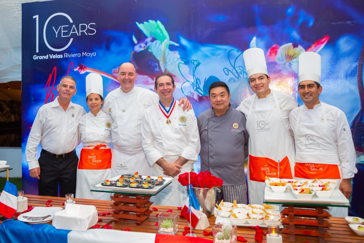 LVelasResorts's tweet photo. 10 years of living marvelous stories! This is how we celebrated the anniversary of @GVRivieraMaya. Delicious gourmet food and important personalities! What a party!  

#TravellerMade #VelasResorts #GrandVelas https://t.co/UiTjjxGuVJ