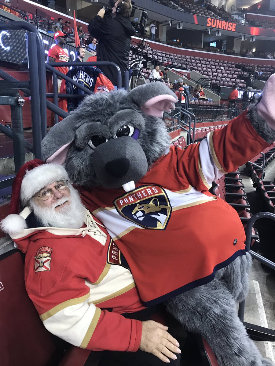 Kimisu100's tweet photo. All he wants for Christmas is a win! #oneterritory https://t.co/PHgDk2uJOa