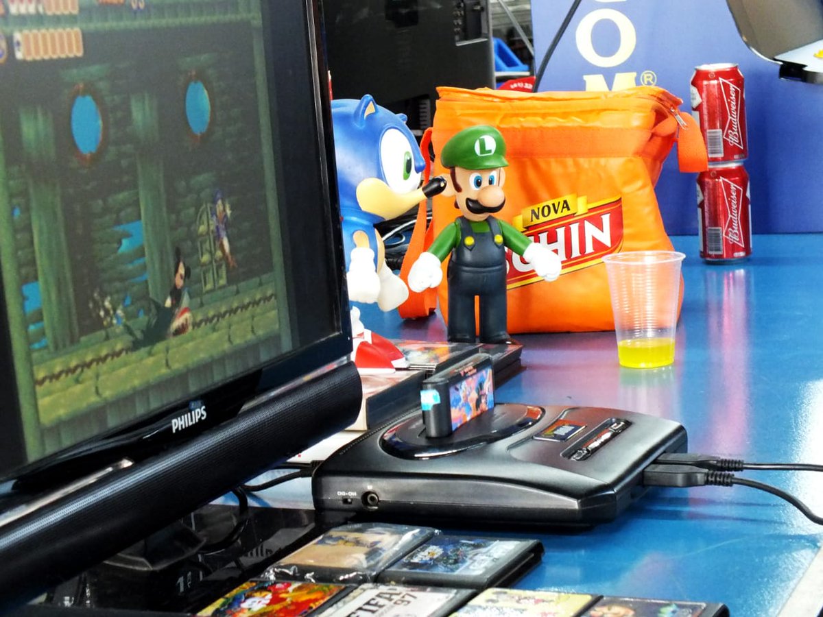 Visio2join's tweet photo. Caramba! O 2join está seguindo para seu terceiro ano em Curitiba!
Hoje eu não tenho medo de afirmar que vi o nascimento do Melhor Encontro Gamer do Brasil, mensal, gratuito e com camaradas que eu levo pra vida!
#2join https://t.co/2EvO1qOgBc