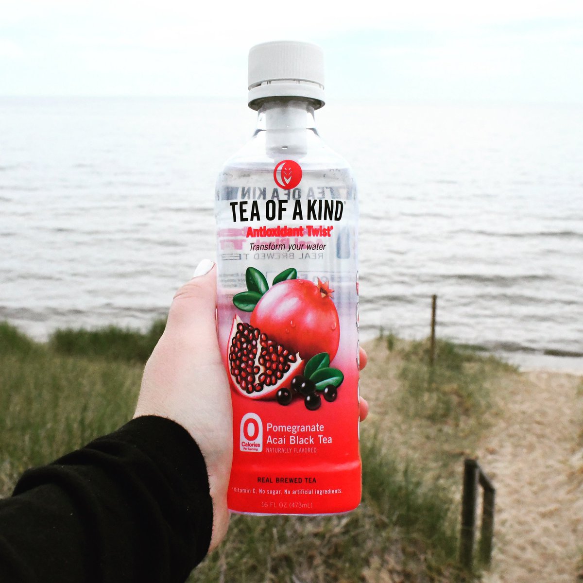 TeaofaKind's tweet image. Rejuvenate yourself after the holiday weekend with our all natural teas #itsinthecap #benefitsoftea 📷 @tristanraine