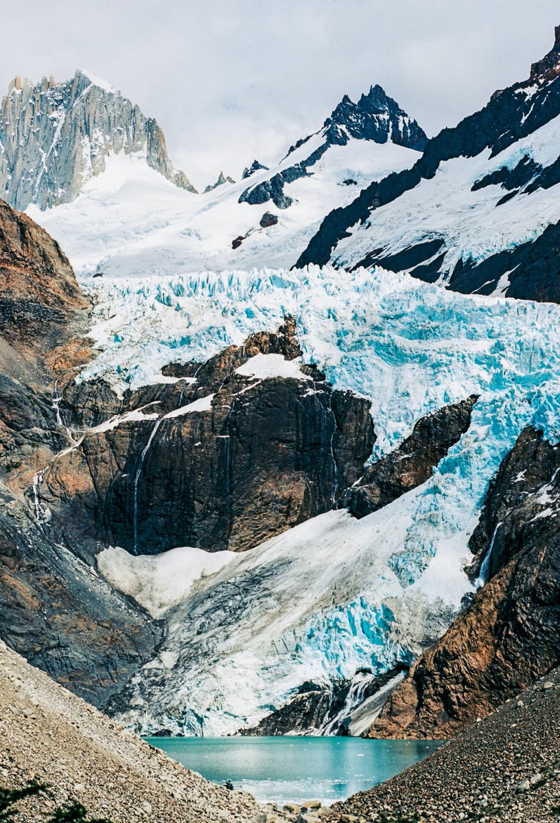unsplash's tweet photo. Some incredible shots that have been submitted to the Earth category of the #UnsplashAwards 🌏

Photos by: @Prevailz Stefan Ulrich @robpotter22 @antonsharov

https://t.co/Zez6N6syzv https://t.co/6DldVKGCEC