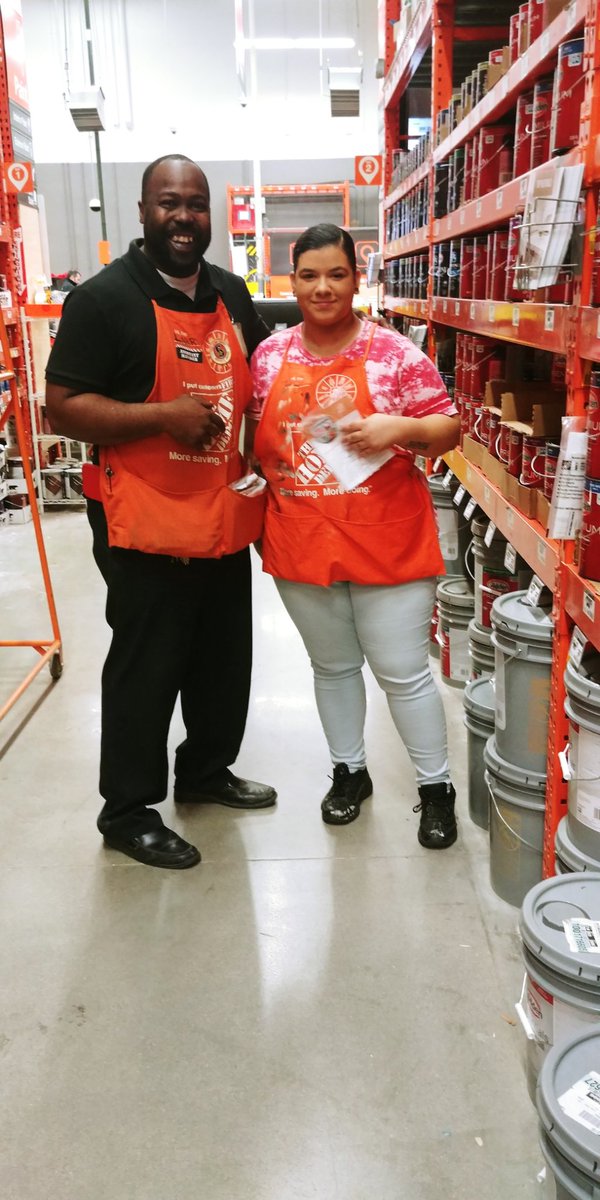Spreading some love to our associates for adding shareholder value thru excellent customer service! #3811