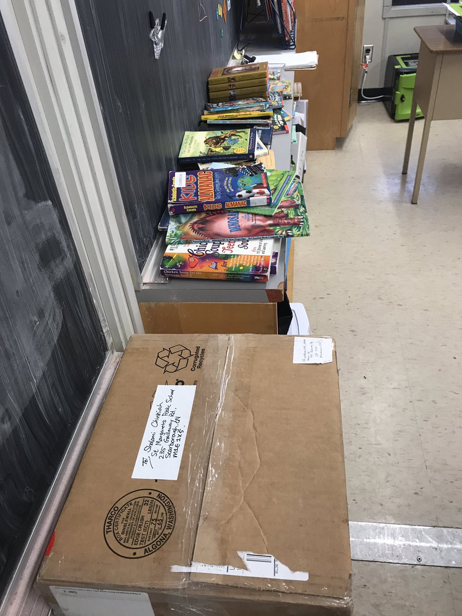 SChinniah_'s tweet image. I’m so touched by so many who donated books for my classroom library 📚! People even spent $$ shipping books to @tdsb_SMPS 💕!  @tdsb #ClassLibrary #EngagedReaders #NewBooks #Classics #HighInterest #Grateful 🙏🏾