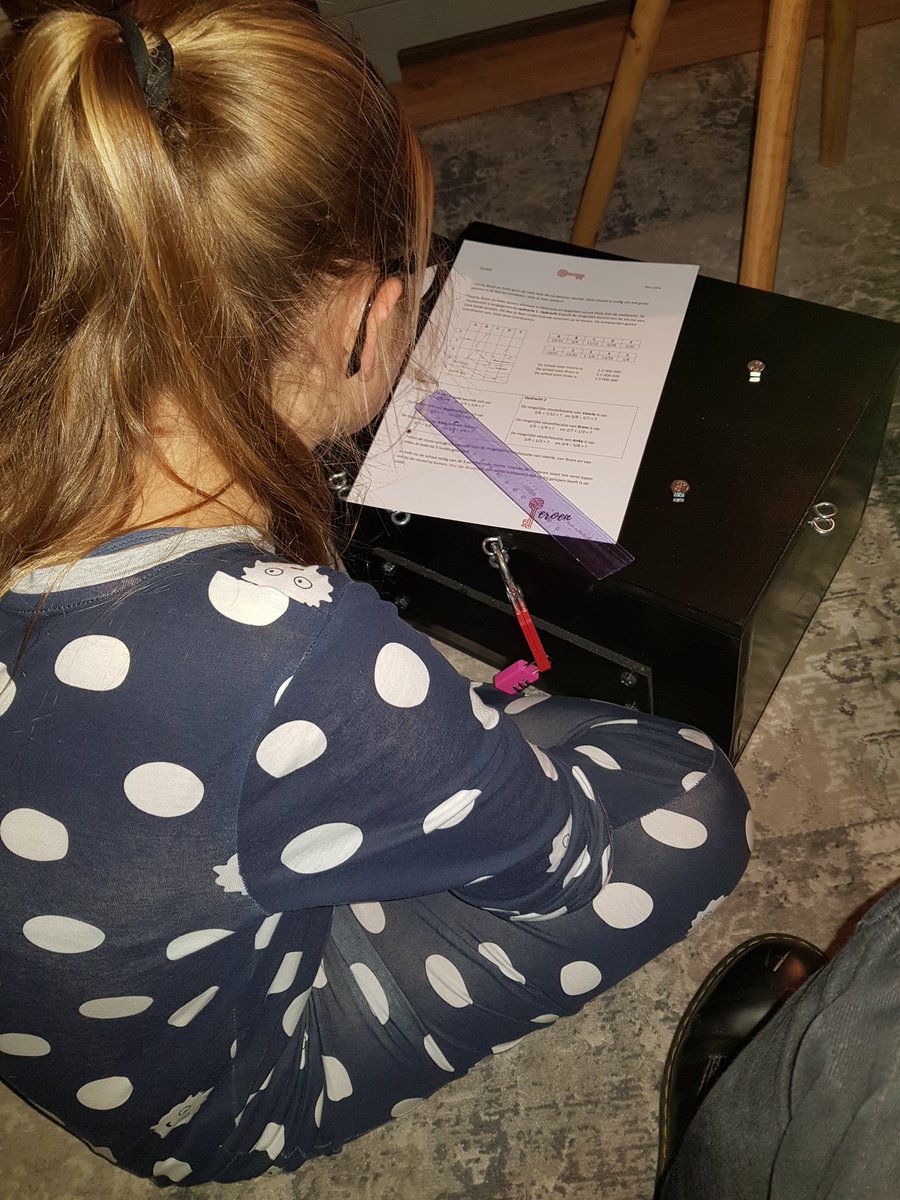 JeroenGennep's tweet photo. Maud is de reddende engel. Testen van de escapebox. #gogogo #escapetheclass #escaperoom #edcampnl https://t.co/U2d8JHP22c