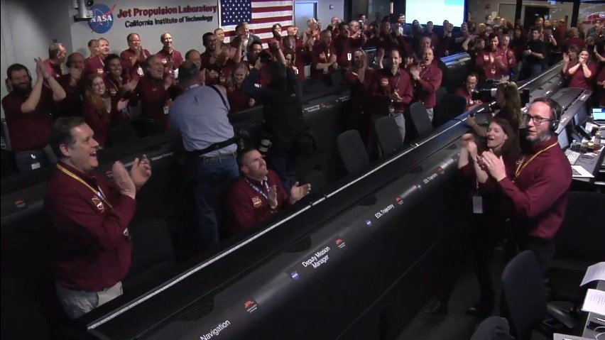 nmas1org's tweet photo. #LOÚLTIMO: sonda InSight de la NASA aterriza exitosamente en Marte #Touchdown
https://t.co/lNhmqHuDZ7 https://t.co/01bWhNuI97