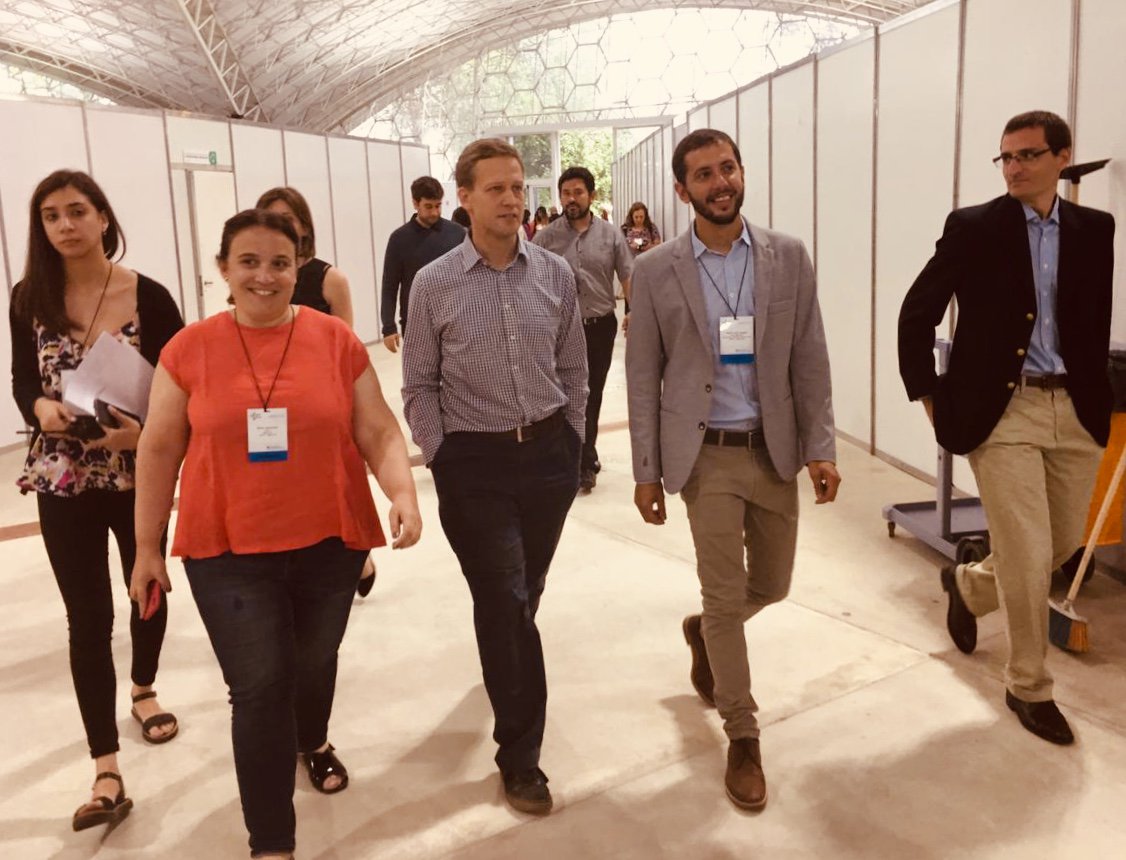 OscarGhillione's tweet photo. En Córdoba inaugurando la Feria Nacional de Innovación Educativa 2018 @EducacionAR @INETetp  https://t.co/KLVDCwOCw9 https://t.co/5fFcLkAsS0