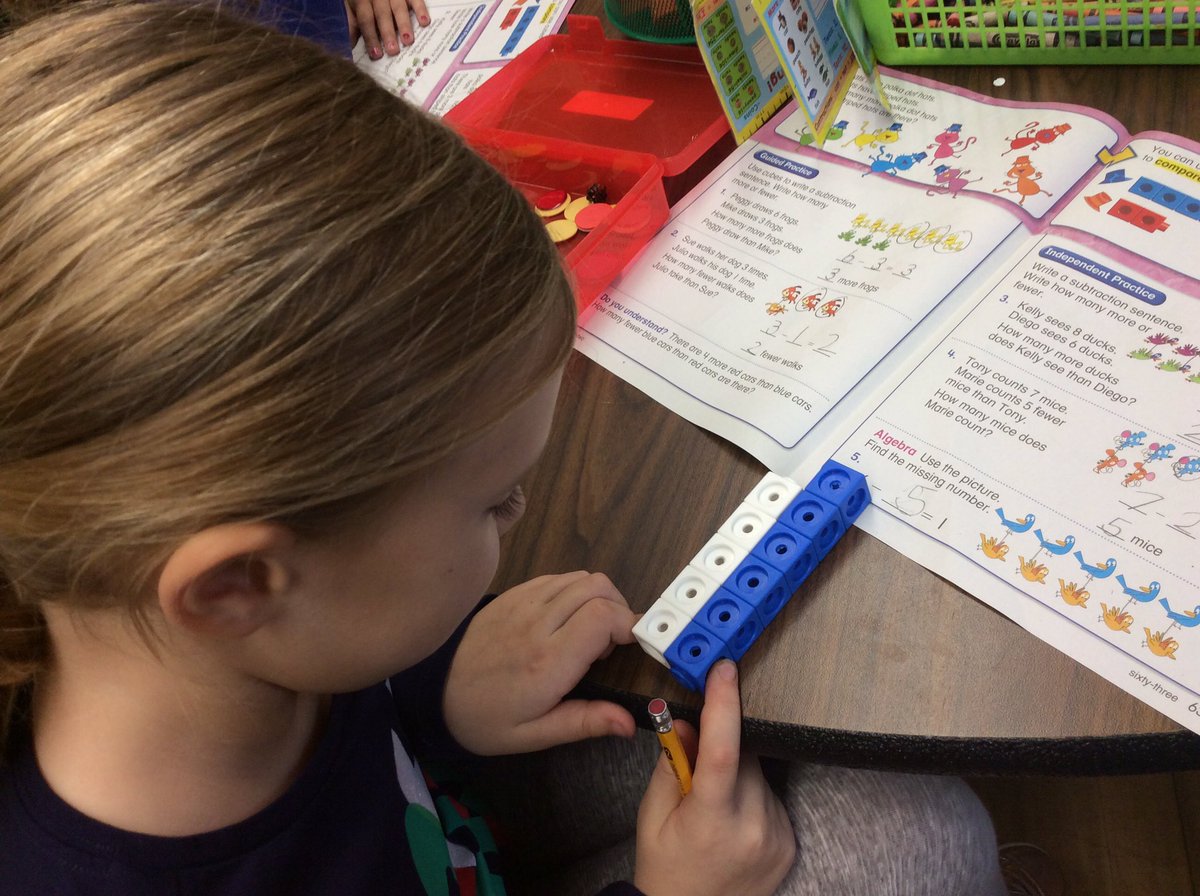 MrsIula's tweet image. Math: when the “why” is clear, then the “how” is easy!!! First graders built numbers in story problems then compared which number has more? How many more? And BOOM 💥 Comparing numbers to find the differences became kinesthetic and real! @Hubbard_School #TeachingForUnderstanding