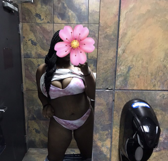 😫Summer wya https://t.co/QDk3DO8O2V