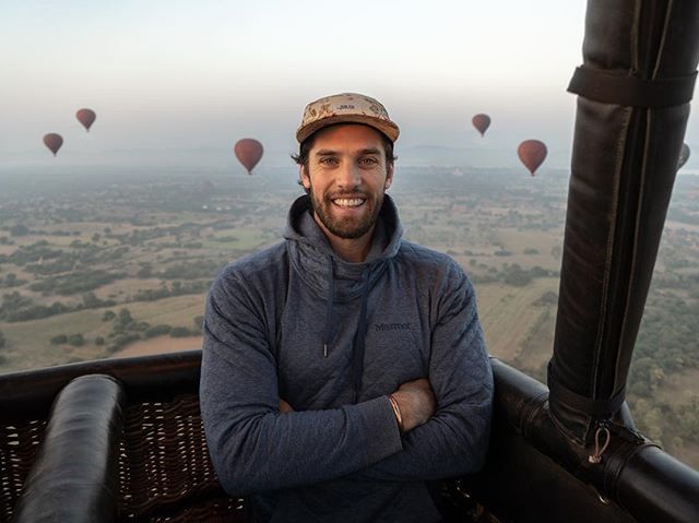 travisbluemling's tweet photo. Easily one of the best ways to see a sunrise in Bagan!
A massive thank you to @balloonsoverbagan for an unforgettable experience 🎈
📸 @rossocjennings
.
.
#rtcopper #bagan #myanmar https://t.co/iDRFkLK4VY
