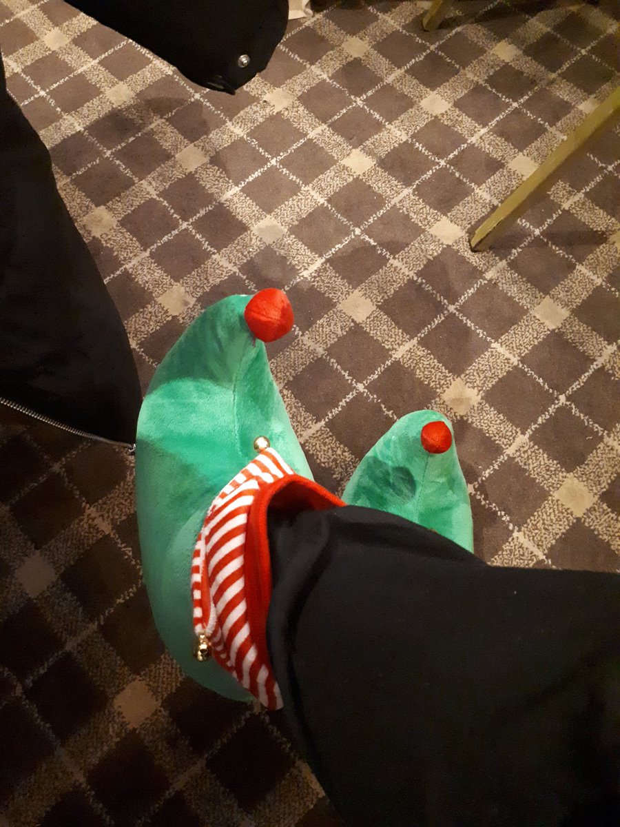 kate_molyneux's tweet photo. This #elf is ready to watch @imacelebrity after an #amazing 2 day #training #elfnotonshelf #motivationalmasterclass @SlimmingWorld https://t.co/v1wUVrhYt0