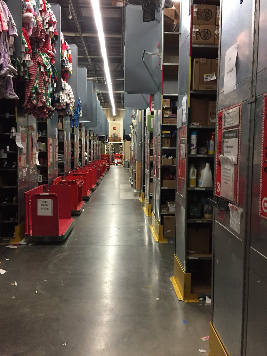 You can’t not smile at a clean Backroom!! This Team Rocks!! <a href="/jamaal_edwards/">Jamaal Edwards</a>