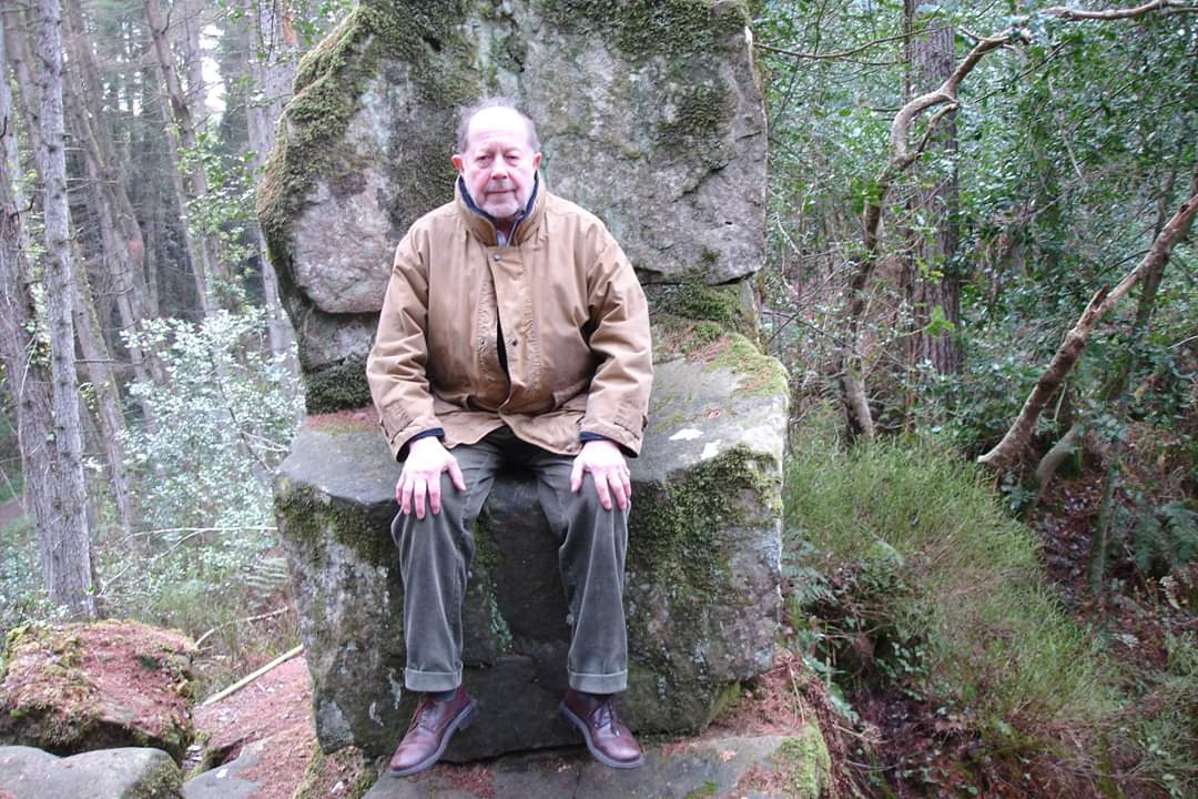 dan_weldon's tweet image. #Roeg We found this throne in Ireland  location hunting for #Puffball.  And then we made the film. I'm so glad we did. I reckon  he's still there. And many other places too. King Nic, God bless.  @GalwayFilm @HighSierraMan  @BernardJMRose @mcseamus @markcousinsfilm
