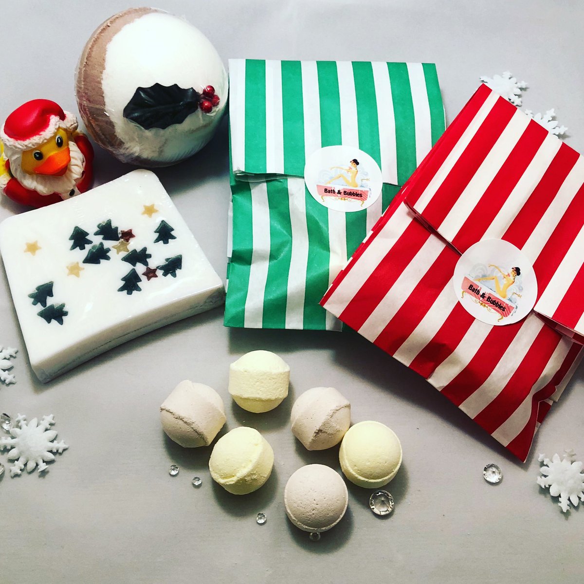 Need a scrumptious Christmas gift?  Our Christmas Box orders are stacking up - only a limited amount available for December - at just £10 order yours From bathandbubbles.co.uk #ukgift #smallbusiness #cybermonday