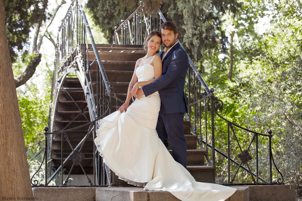 El #amor perfecto existe, pero no tiene que ver solo con los corazones y las mariposas... El amor perfecto es aquel que perdura con el tiempo y las tempestades... #boda #novia #wedding #dress #altacostura #Love #Magic #Happiness