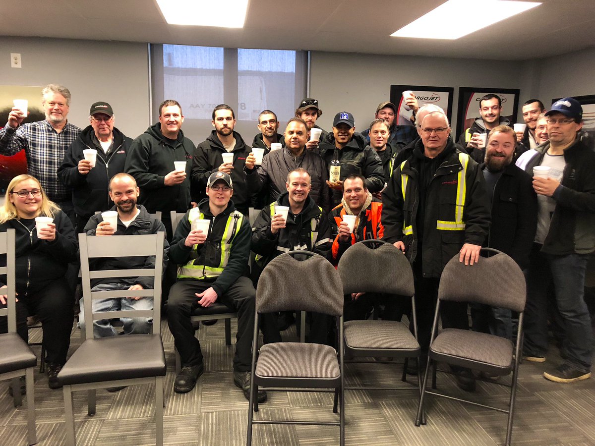 STR0's tweet image. Moncton, NB! Shout to Steve for allowing his team to cut his hair with scissors for a donation to charity. True spirit of giving. That’s what makes Moncton special! 🇨🇦