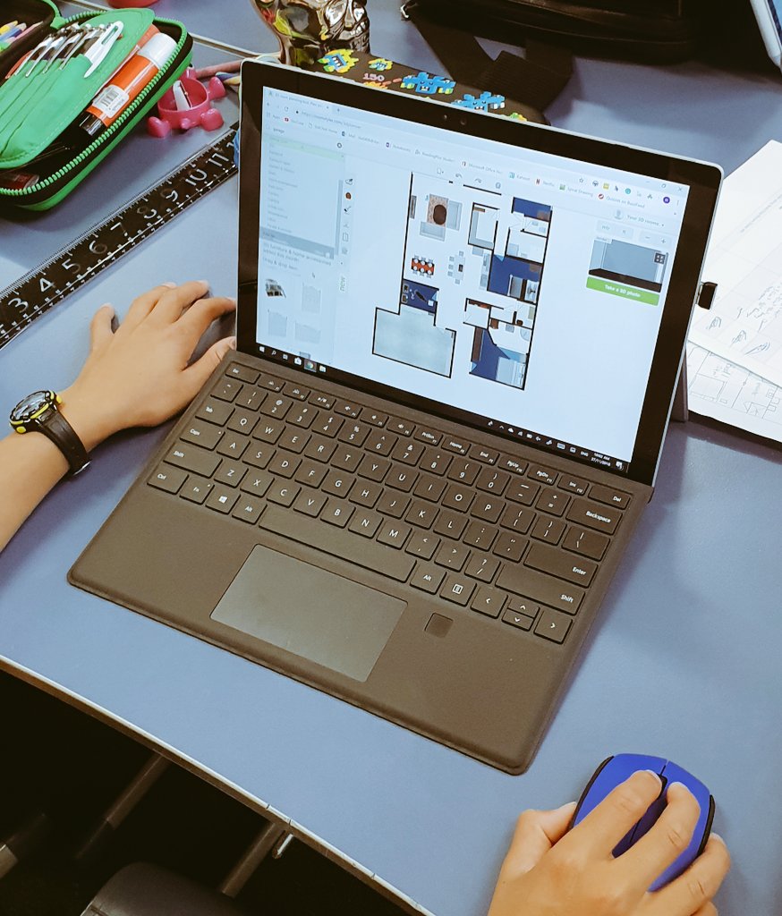 biddles88's tweet photo. Very cool designs coming through... looking forward to the 3D versions soon! #roomstyler #maths #designinghouses https://t.co/vA3pabKNur