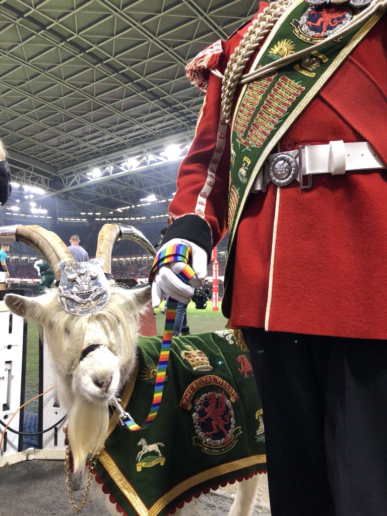 Perhaps it is time for catch up?
We can supply tea and toast, if you bring me grapes 🐐<a href="/gareththomas14/">Gareth Thomas</a> 
<a href="/ArmyLGBT/">Army LGBTQ+ Network</a> 
<a href="/Nigelrefowens/">Nigel Owens MBE</a> 
<a href="/WelshRugbyUnion/">Welsh Rugby Union 🏴󠁧󠁢󠁷󠁬󠁳󠁿</a> 
<a href="/TheRoyalWelsh/">The Royal Welsh</a>