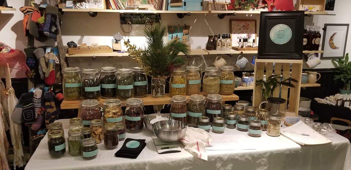 Set up at last night's workshop at Hello Handmade

#toomuchfun #buildyourown #tea #herbs #supportlocal