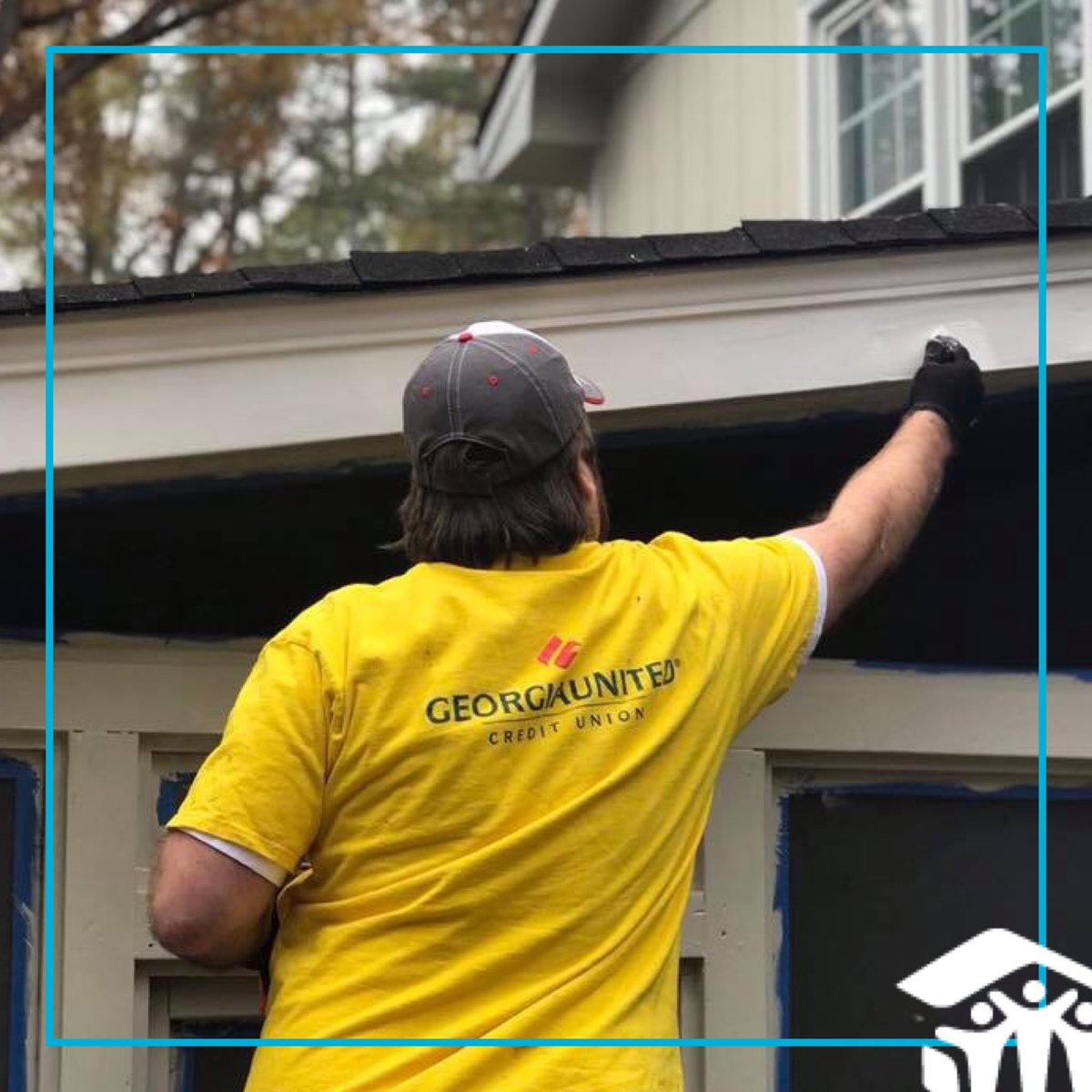 HabitatGwinnett's tweet photo. Thankful to have staff from Georgia United Credit Union spend a cold day with us volunteering on an A Brush With Kindness Project for Mrs. Kellogg today! @GAUnitedCU #abwk #kindnessisasimplething https://t.co/DUqxHsd4or