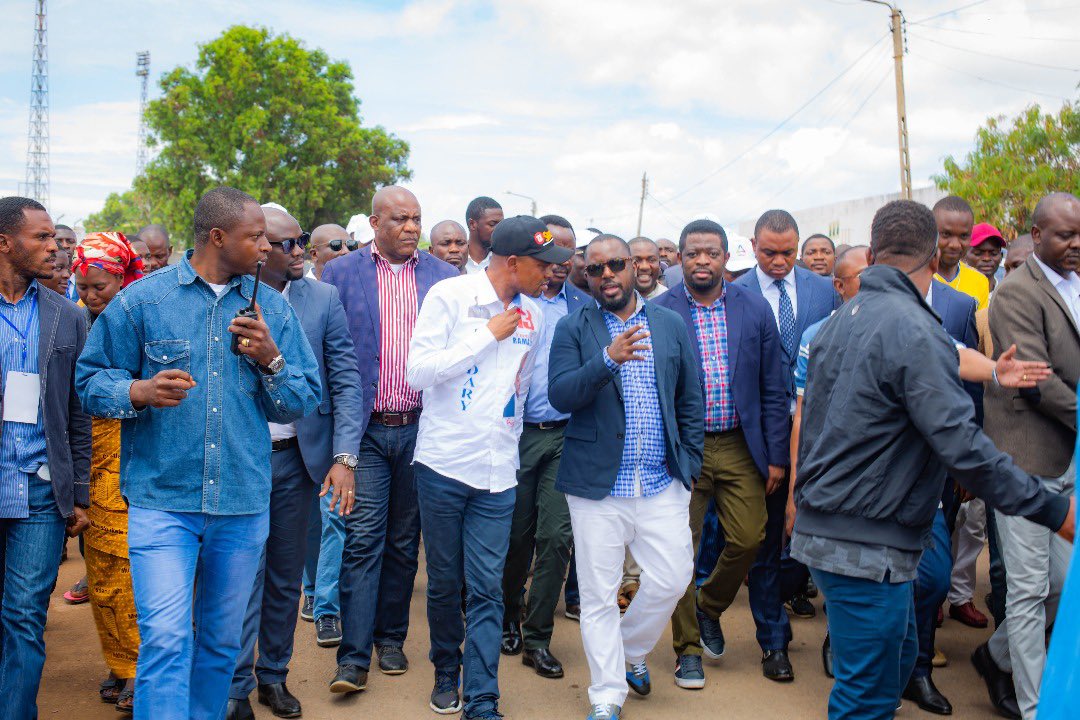 Avec la bénédiction de Dieu, tout est possible...
Le 23 Déc...#ERS13 Président.
Je suis jeune, je vote #ERS2018.
Je suis jeune, je vote les jeunes aux législatives #RDC 🇨🇩 ⁦<a href="/JfccRdc/">JFCC RDC Coordination</a>⁩