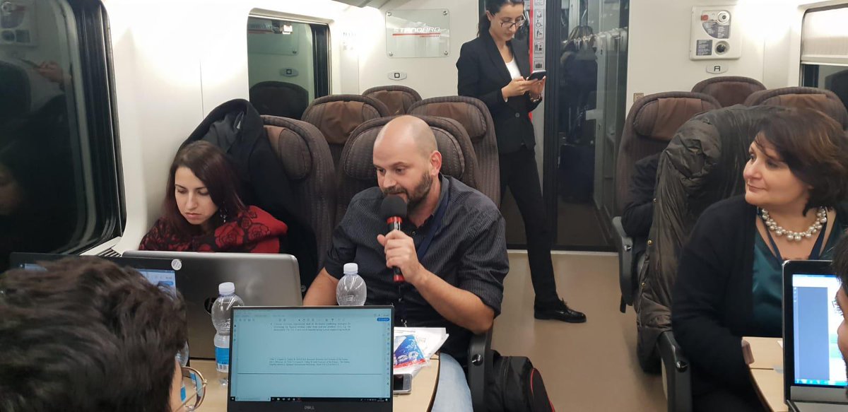 FdF_FinalEvent's tweet photo. Condividere tempo, spazi e progetti aiuta a creare lo spirito di gruppo. Siamo giunti a Torino ed i Gruppi di Lavoro si stanno creando, le idee si uniscono. Siamo già pronti per le visite di domani.
@StampaCnr
#fabbricadelfuturo
#factoriesofthefuture
#FdF_FinalEvent2018 https://t.co/Zgp8fuVCNw
