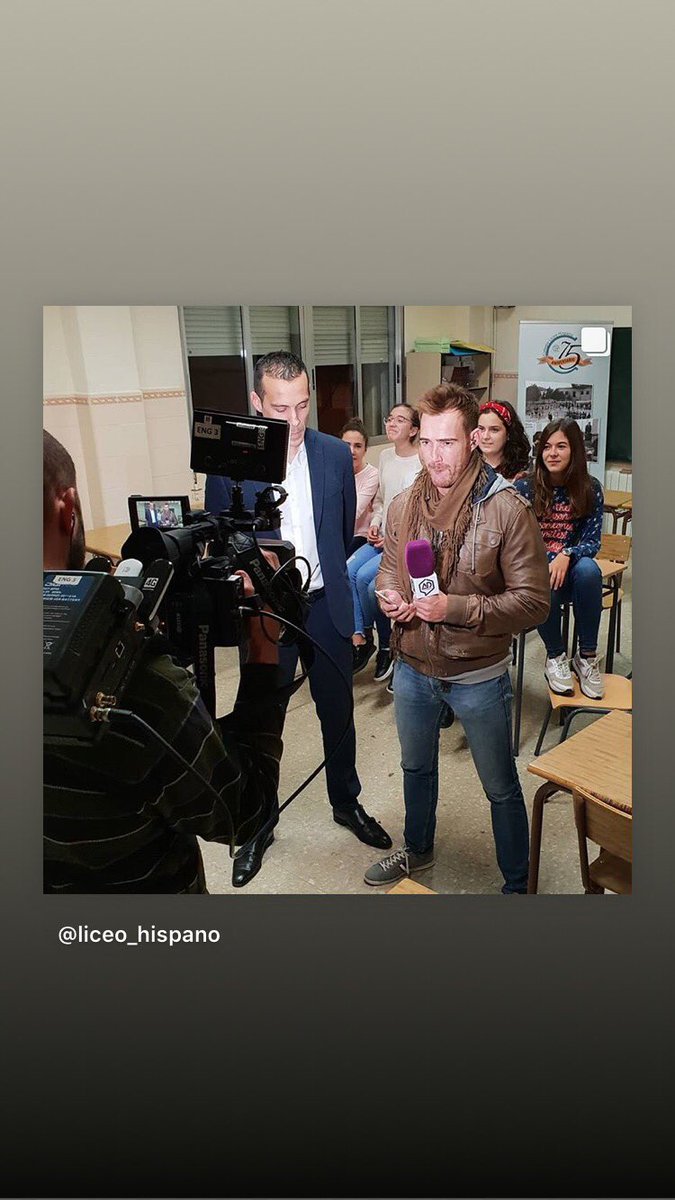 StopIt_girls's tweet photo. El canal @apunt_media ha tenido el gusto de sacarnos en directo en el programa @APuntdirecte y el @LiceoHispano de @AytoPaterna @SagredoMarco @majosemonferrer @USembassyMadrid @AmericanSpaceVL https://t.co/iMF0YMVzcV