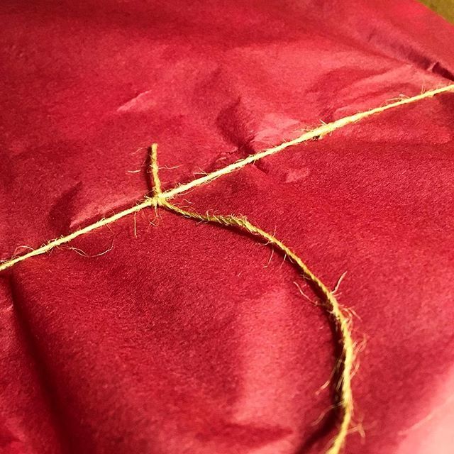 Posting tomorrow... new theme announced ASAP as it needs to be delivered before Christmas :) 🎄