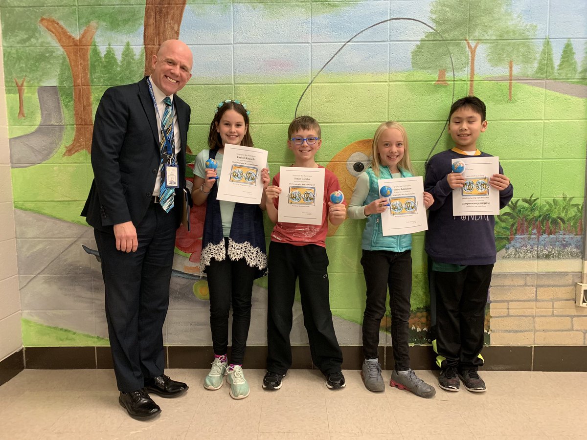 RESRocketPride tweet media