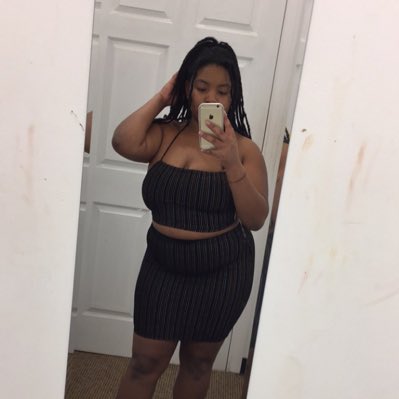 daejelle's tweet photo. #thick https://t.co/tTJ1zrQvzu