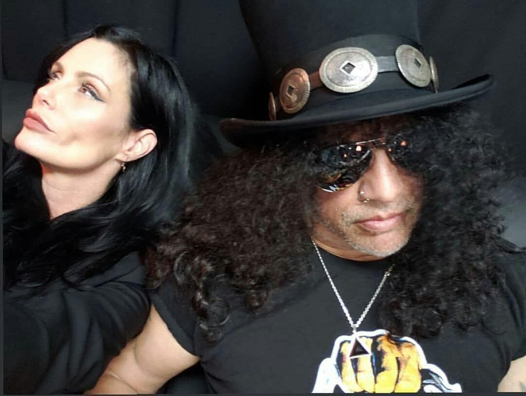 Slash and Meegan before the show in Abu Dhabi. 