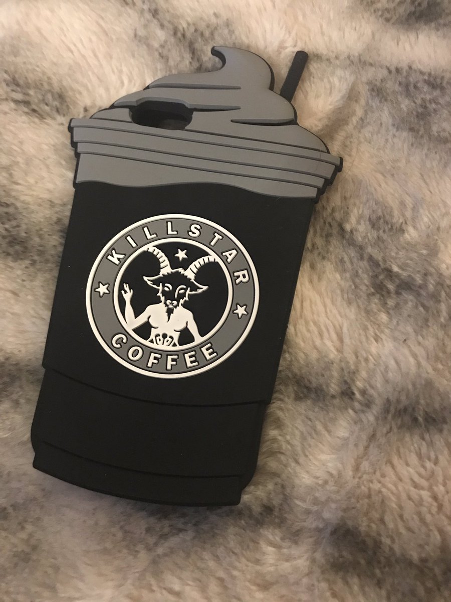 Delilah_Sin's tweet photo. New phone case😍 https://t.co/UFP4UpJY4q