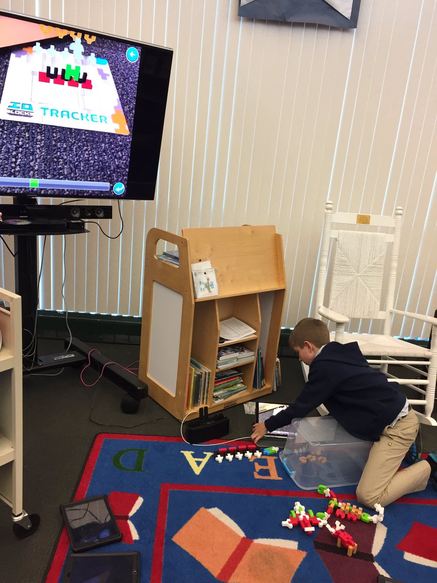 jcarlyle18's tweet photo. Makerspace Club building with @littleBits @Guidecraft #ioblocks #makerspace @PrestonwoodPCA https://t.co/RASCpZ5Bvn