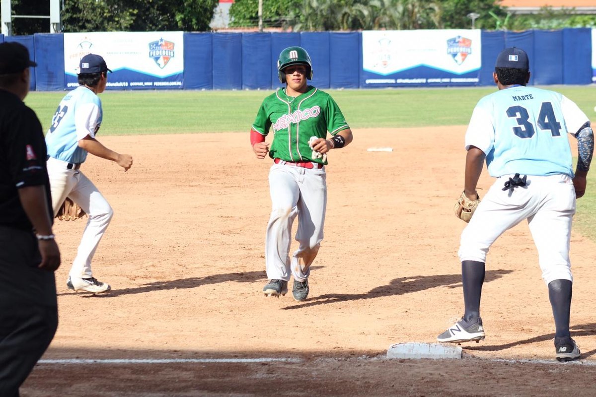 LMBBanorte's tweet photo. ¡TRIUNFO PARA MÉXICO! 🎉🇲🇽😎

El equipo que dirige Enrique "Che" Reyes 🇲🇽 superó 6-2 a Guatemala 🇬🇹 en el Premundial U-18 de Panamá 🇵🇦🏟️

#NovenaMéxico 🇲🇽👊🇲🇽��🇲🇽 https://t.co/CBzonPMZbf