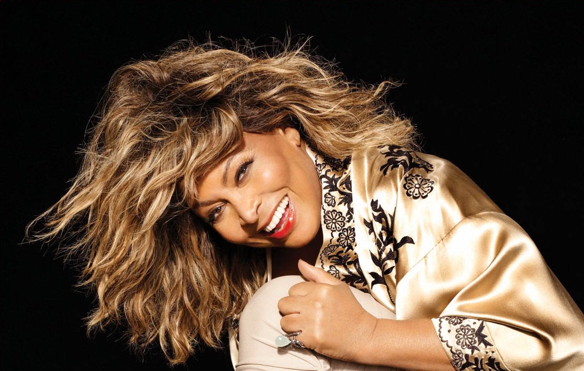 For all that and more, we are very lucky for having her. HAPPY BIRTHDAY, TINA TURNER 