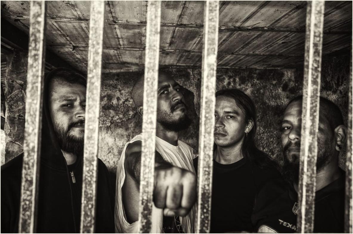 HellFamily's tweet image. #AliceInHell… “Emblemas de Ruina y Miseria” nuevo single promocional 
➡ mtr.cool/nvxlbpf 
#HellFamily #HellIsHere #Metal #Rock #MetaldeVenezuela #RockNacional #RockVenezolano