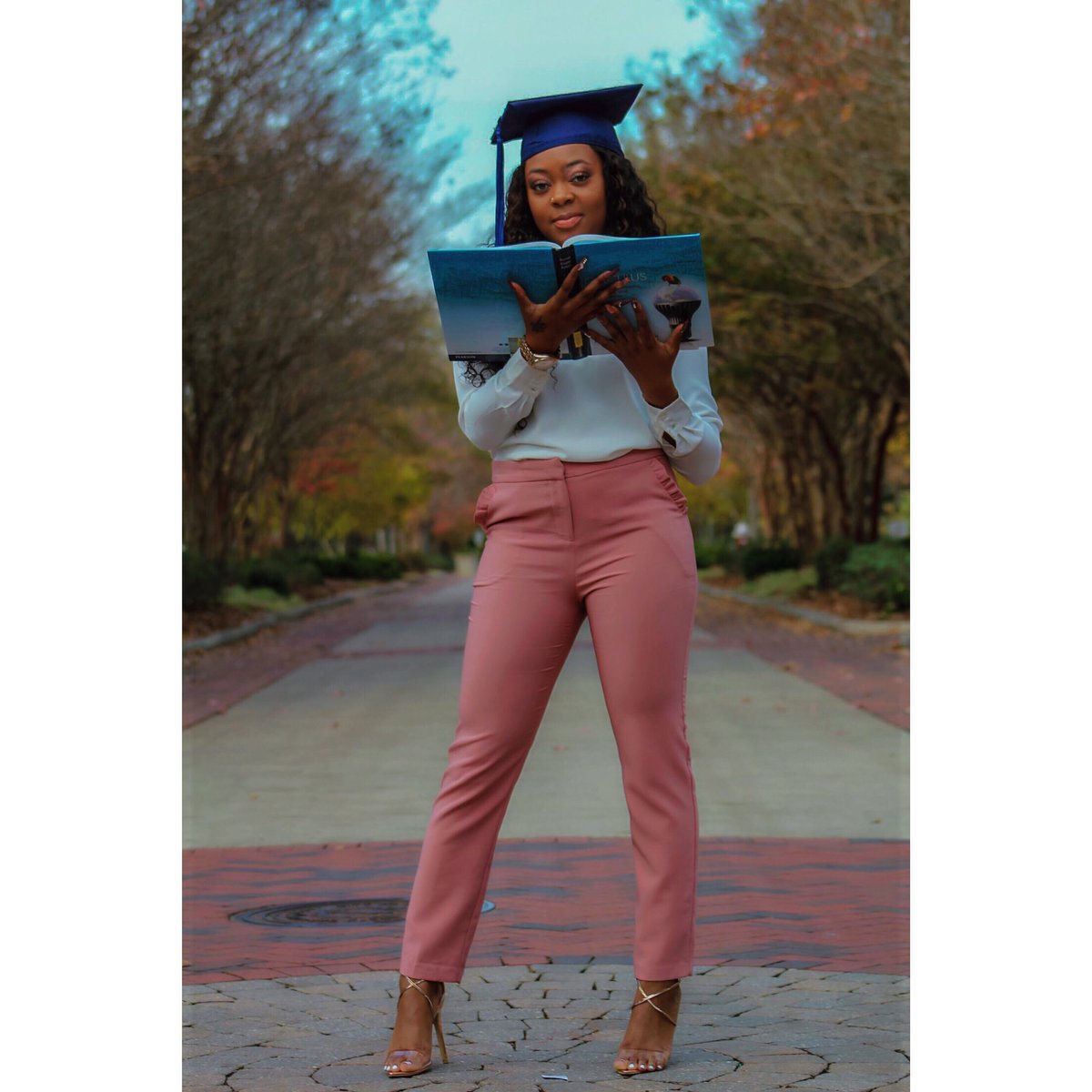 torreyhazel's tweet photo. graduation is less than two weeks away πβ€οΈππ½ #uncgalumni #grad18 #almostthere #uncg18
photgrapher: @Shawnlmlll π₯π₯ https://t.co/guphI4EIAr