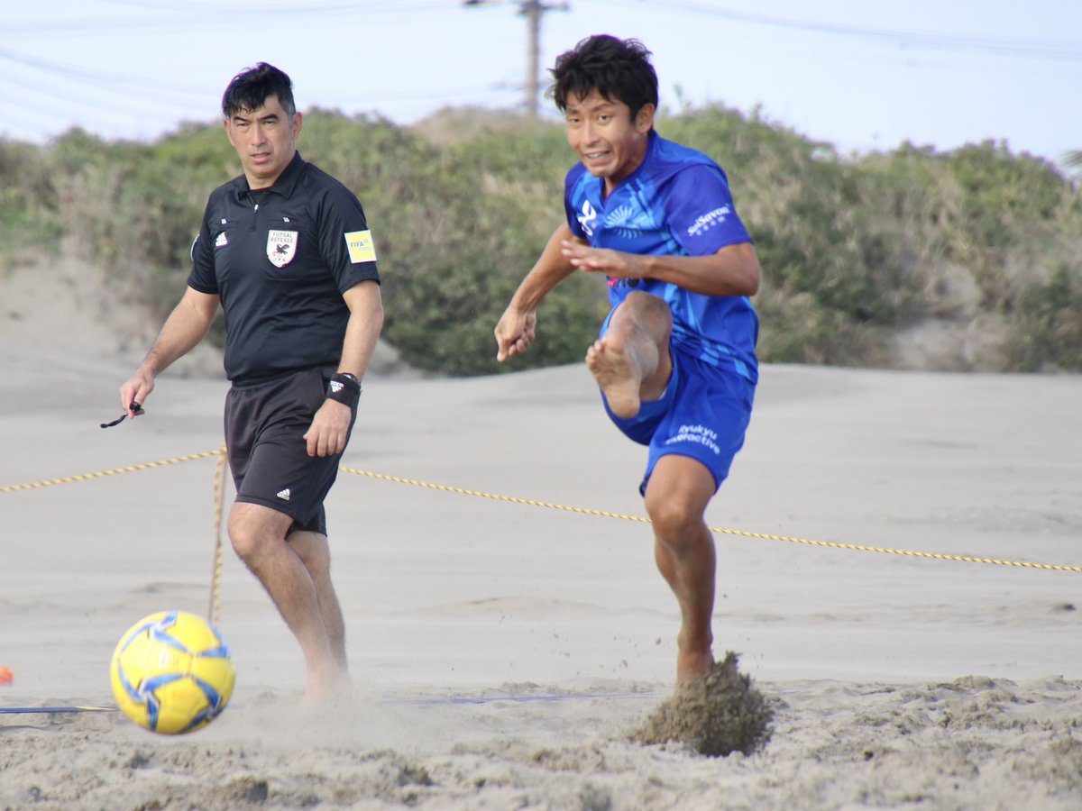 ソーマプライア沖縄 ビーチサッカー日本代表候補 トレーニングキャンプ メンバー選出のお知らせ 12月3日 6日で行われるビーチサッカー日本代表候補トレーニングキャンプに 齋藤巧選手と坪谷亮太選手が選出されました ソーマプライア沖縄 ソーマ ソーマプライア沖縄 ビーチサッカー日本代表候補 トレーニングキャンプ メンバー選出のお知らせ 12月3日 6日で行われるビーチサッカー日本代表候補トレーニングキャンプに 齋藤巧選手と坪谷亮太選手が選出されました ソーマプライア沖縄 ソーマ