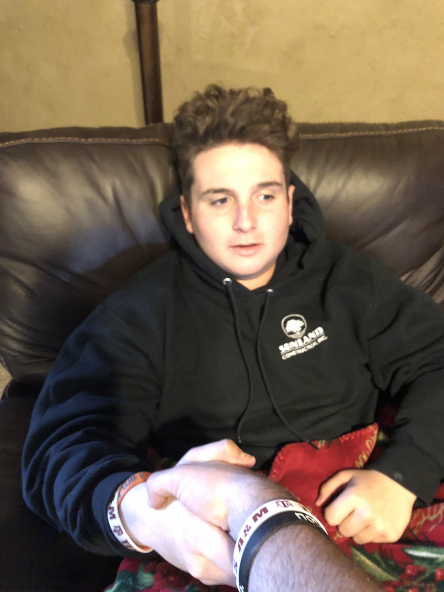 150 RTs and <a href="/blake_horinek/">Blake Horinek</a> will get a cul de sac haircut.