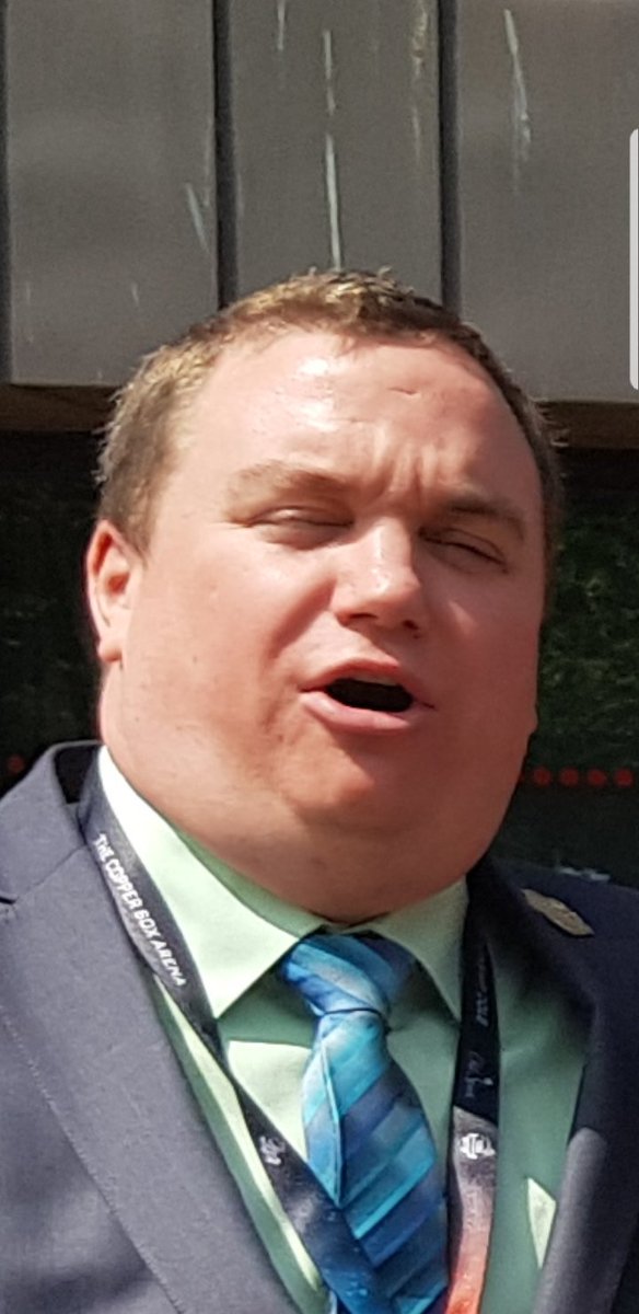 Flyingcarparts's tweet image. Me: *rotates back*
Teammate: *spams "take the shot"*
Me: *breaks rotation to take the shot*
Teammate: *double commits*
Me: