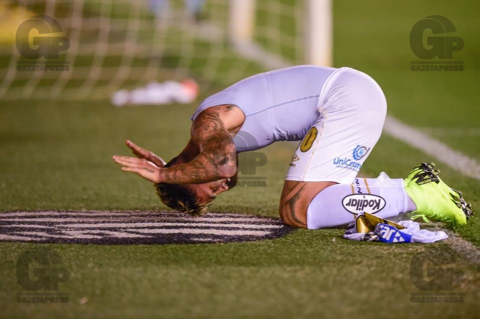 AndreOstgaard's tweet photo. Vamos pintar essa no muro, @SantosFC !! @gabigol merece demais. #GabigolNoMuro https://t.co/MSkQdIf9ny