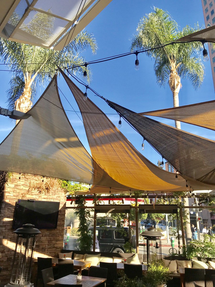 sirfrasersays's tweet image. In case you have had your fill of shopping over the weekend, start putting your hands in your pockets for #GivingTuesday with a donation to a transformative program for budding young scientists #ACSProjectSEED. I’ve escaped ORD@32F for LA@72F to host a Happy Hour for exUCLA folks