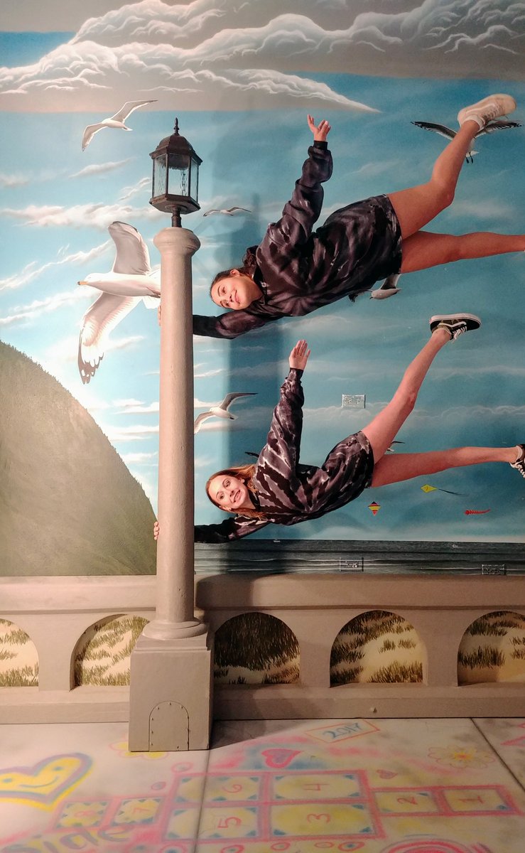 SeasideInverted's tweet image. Let&apos;s do #MondayFunday too because we need it!