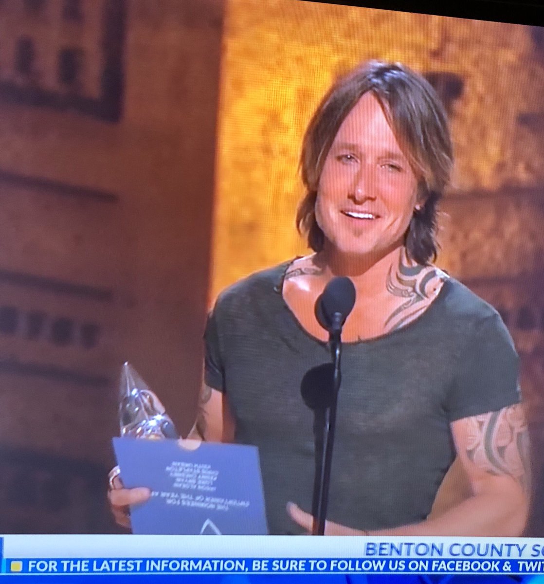 highwaysiriusxm's tweet photo. This man embodies all that we are in country music. A truly good person and one of the most talented entertainers we’ve ever had. CONGRATULATIONS, @KeithUrban—your CMA Entertainer of the Year!!!! 💙 #CMAAwards https://t.co/KJxI2rc49L