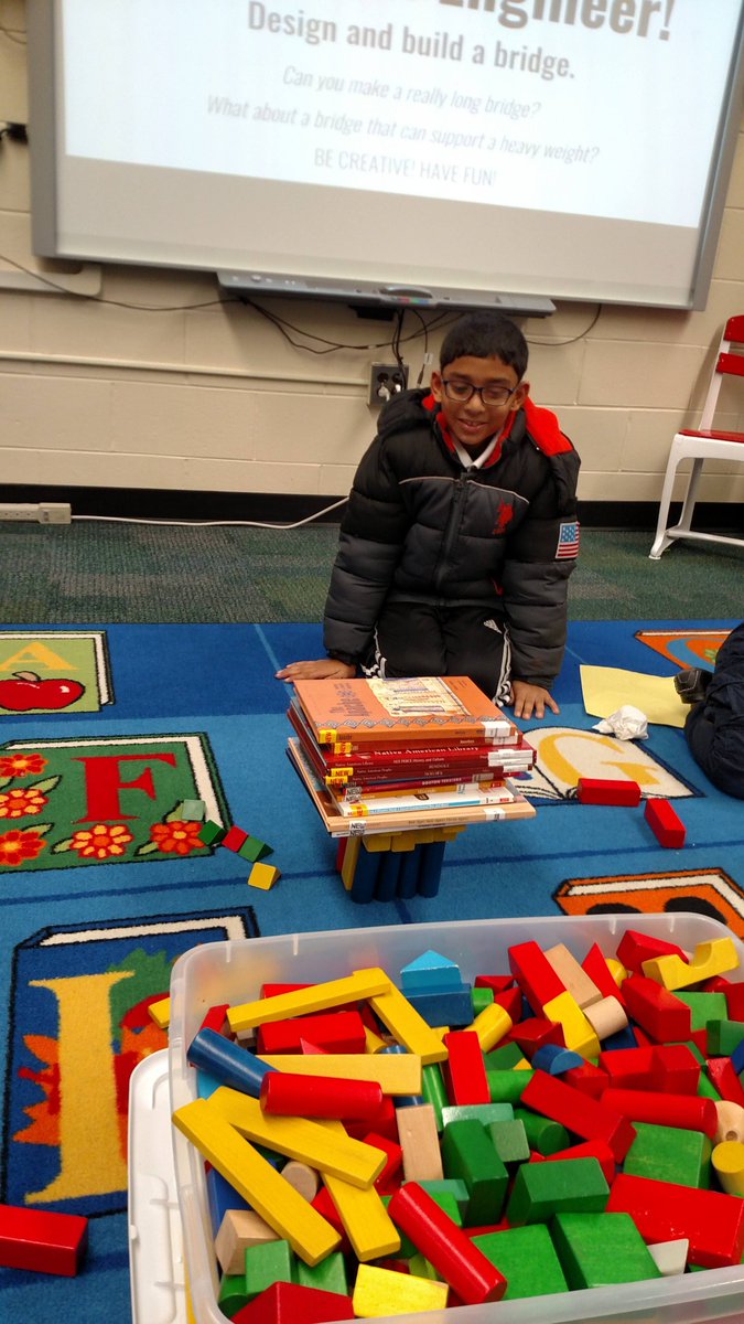 LPLibraryNBTS's tweet photo. Tons of photos from STEAM Night. The bridges were so strong that they passed the book test--many with 5 or more books piled on! #lplibraryrocks #whylp #makerspace #STEAM #FocusIssues https://t.co/MRKGE5F71R