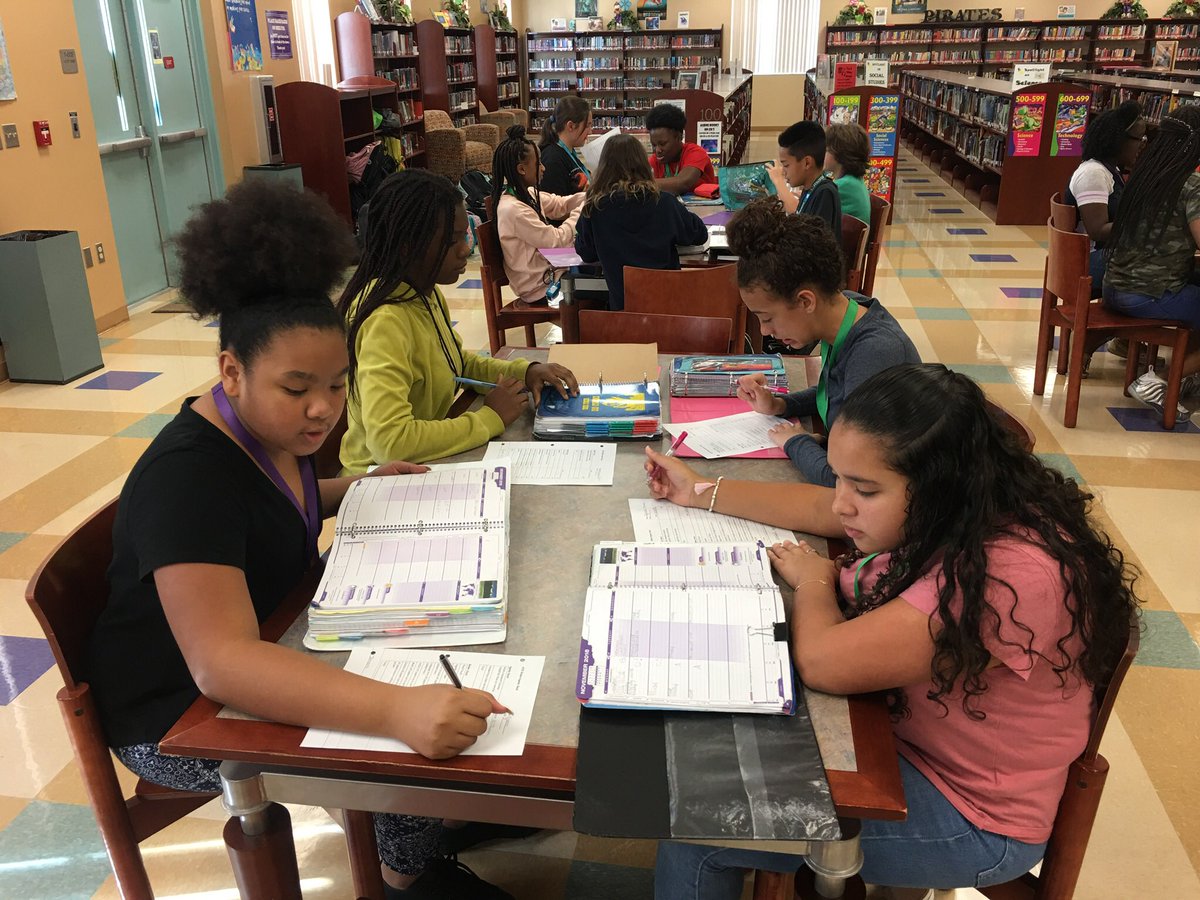 Staci Dorish tweet media