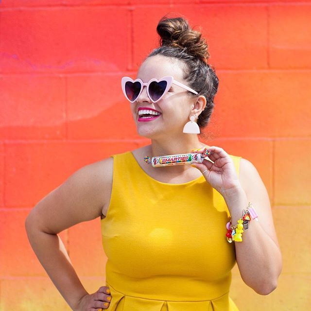 _christinehanks's tweet photo. I’m so excited to share about my amazing experience working with @smarties last month. I got to create #smartART and loved the challenge of creative new innovative art that was true to me! Read more on the blog at callme https://t.co/tuRzKhhnVO! #callm… https://t.co/QITf2cZsXg https://t.co/z1cR0zzD6L