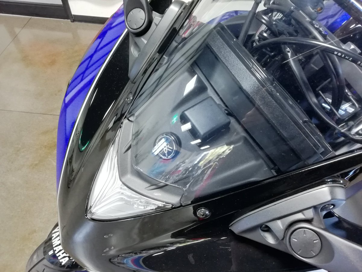 YZFｰR25、ETC車載器 当店のETC車載器の取り付け例をご紹介 今回はYZFｰ 